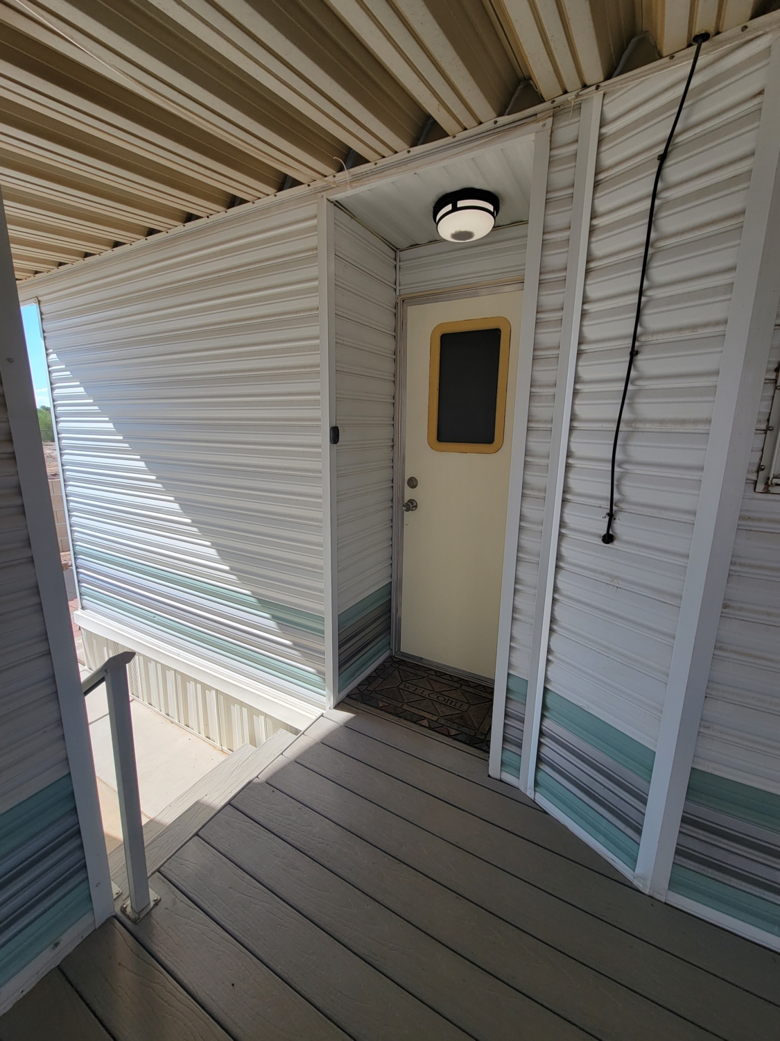 1994 Skyline Tahoe Park Model 49,900 (Lot 276) Val Vista RV Resort