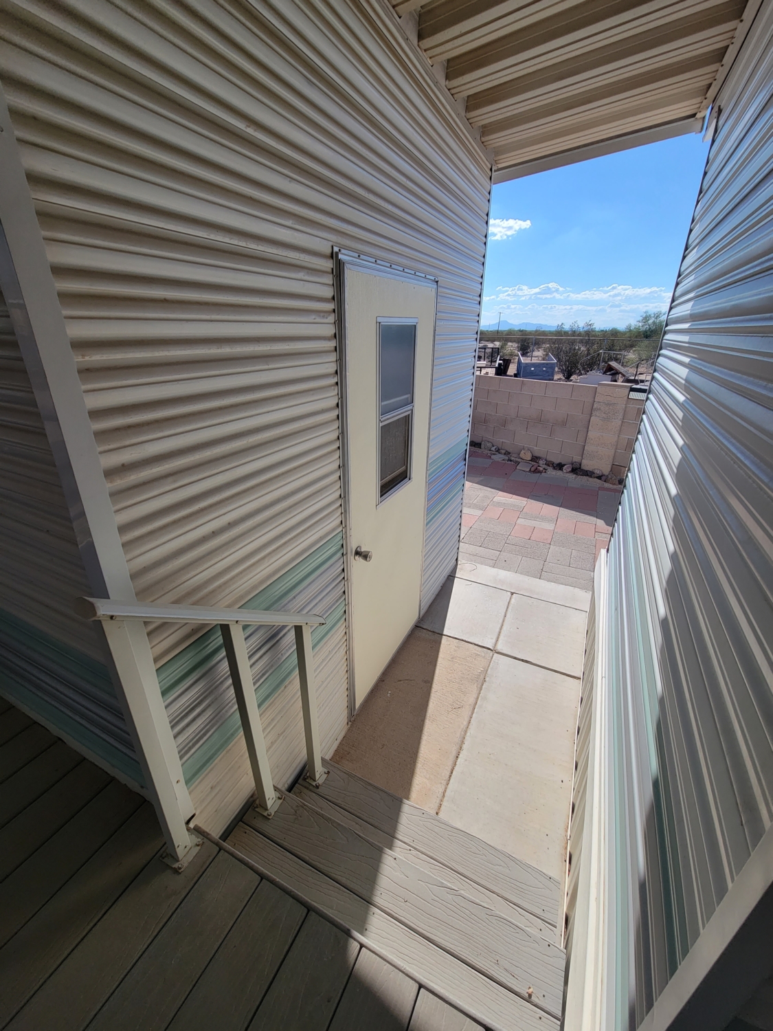 1994 Skyline Tahoe Park Model 49,900 (Lot 276) Val Vista RV Resort